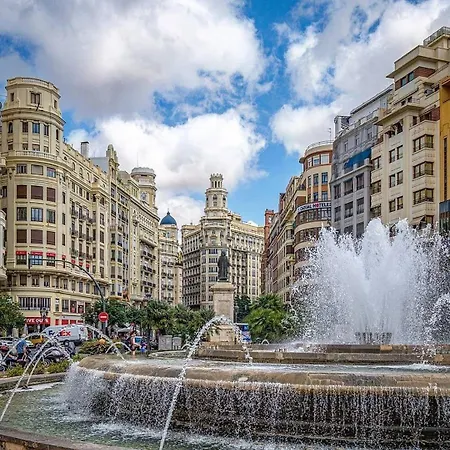 Avakian * Valencia